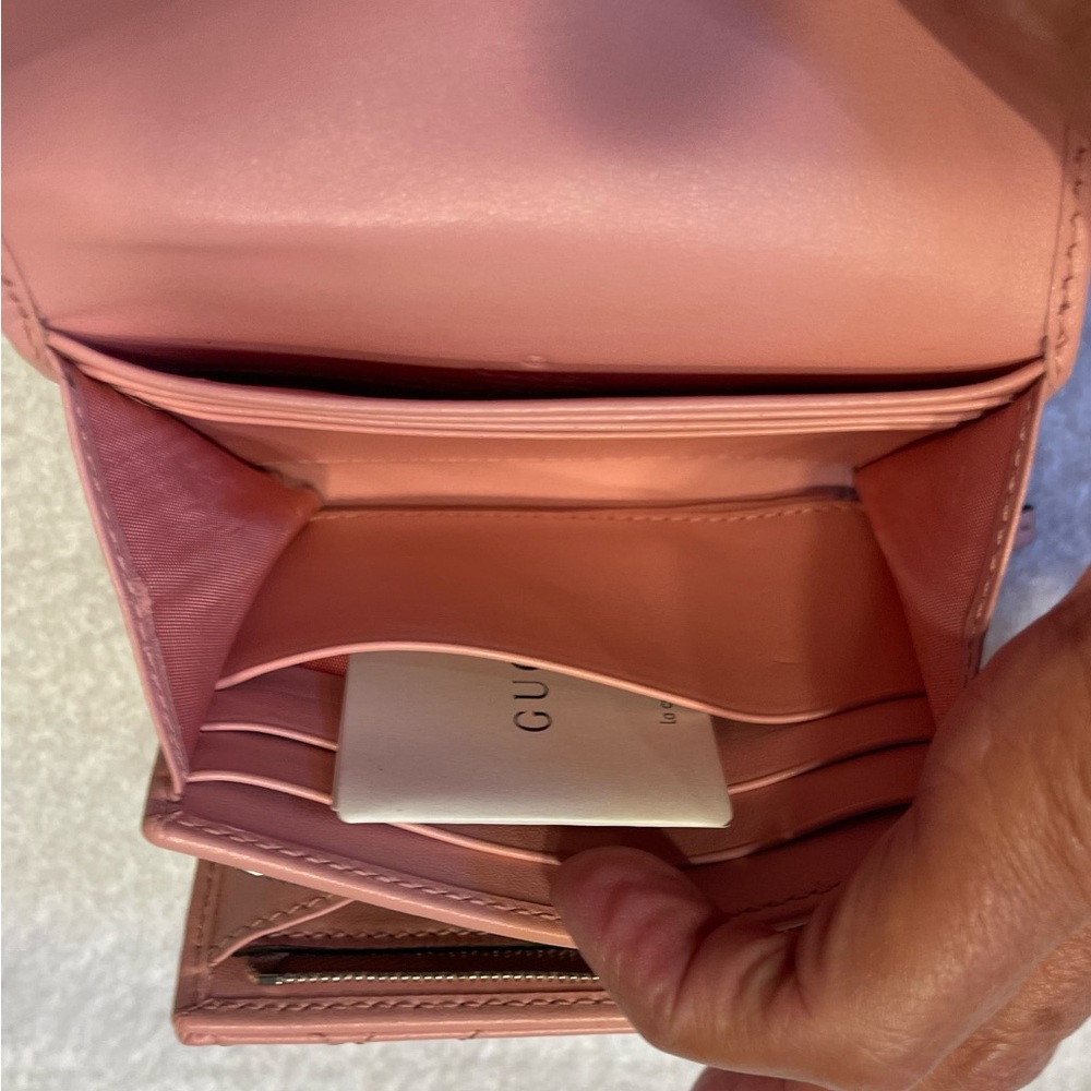 Gucci Compact Wallet - Picture 9 of 10